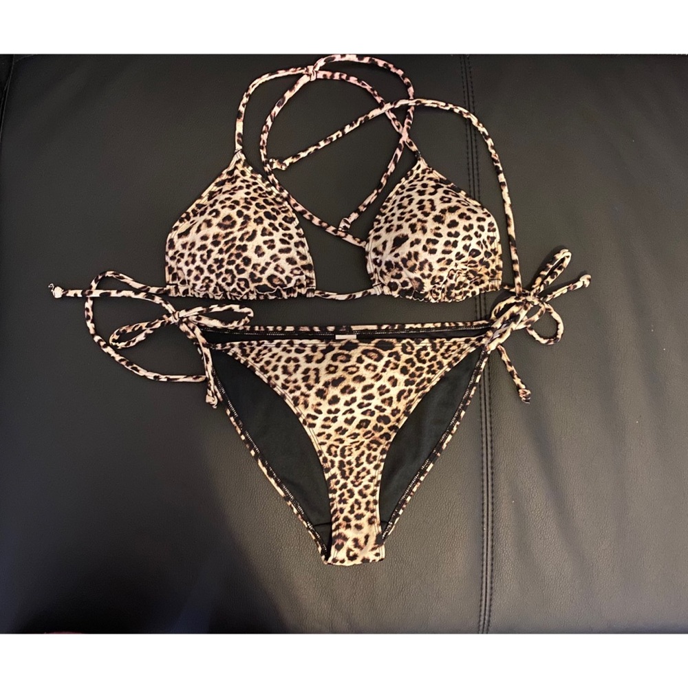 💕❣️ Sexy Cheetah Print Bikini Set